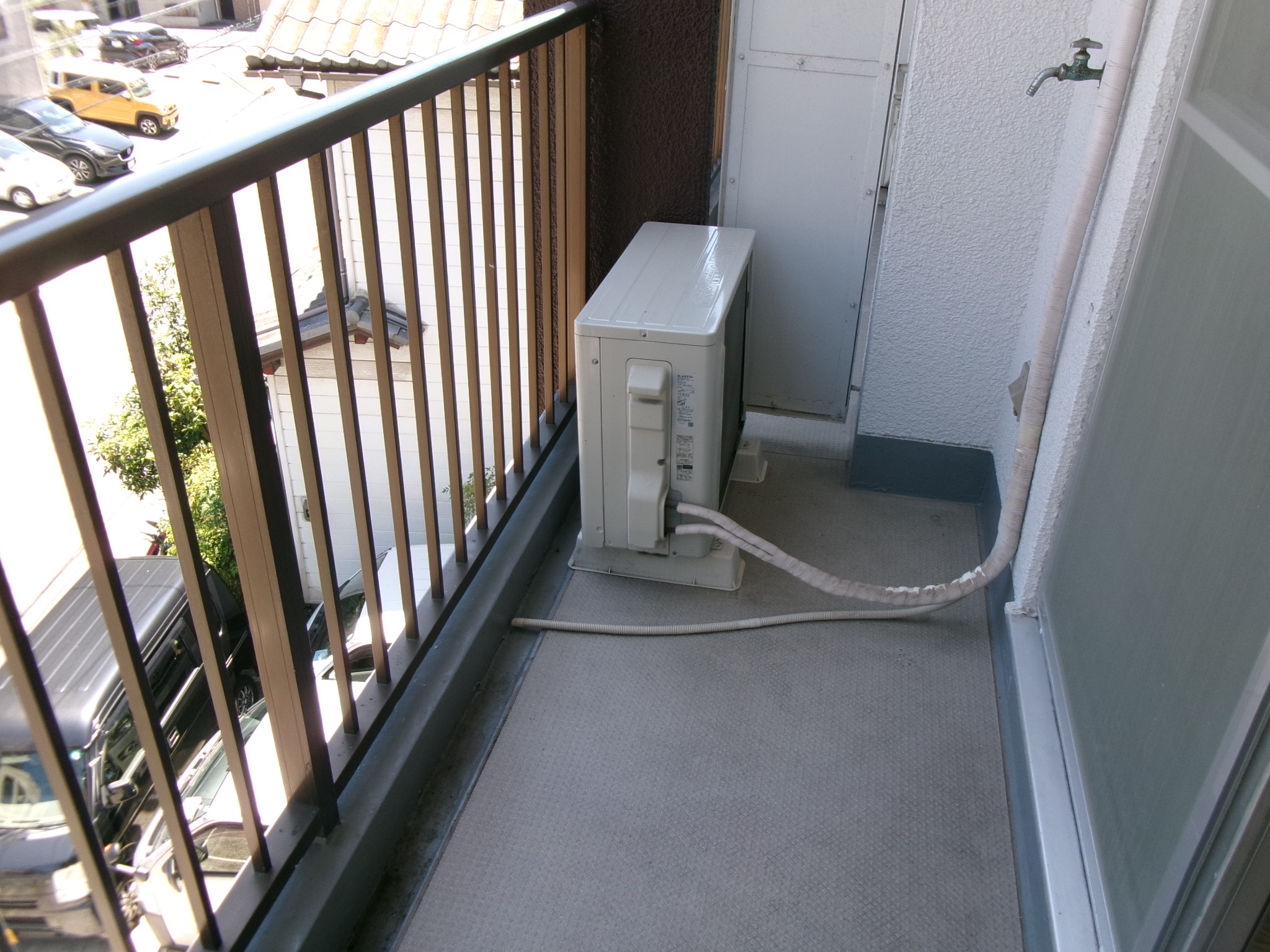 バルコニー　現状を優先させていただきます。