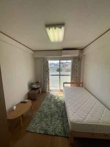 居室・リビング　(参考)同マンション反転間取り他部屋の写真