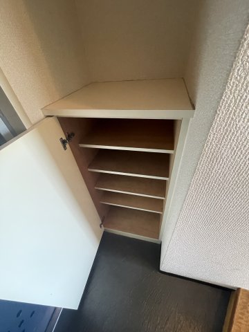 収納　(参考)同マンション反転間取り他部屋の写真