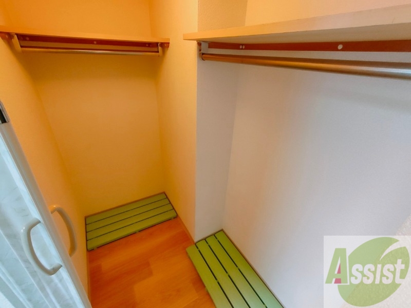 収納　こちらには収納スペースがあります。あると便利ですね！