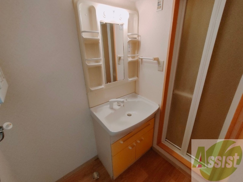 洗面設備　シャンプードレッサーで身支度もラクラクです！