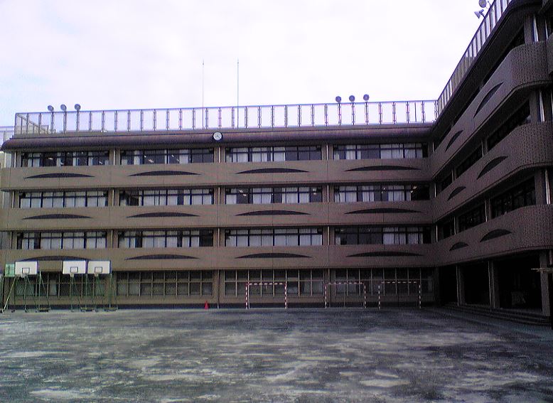 中学校　四天王寺中学校（中学校）まで1259m