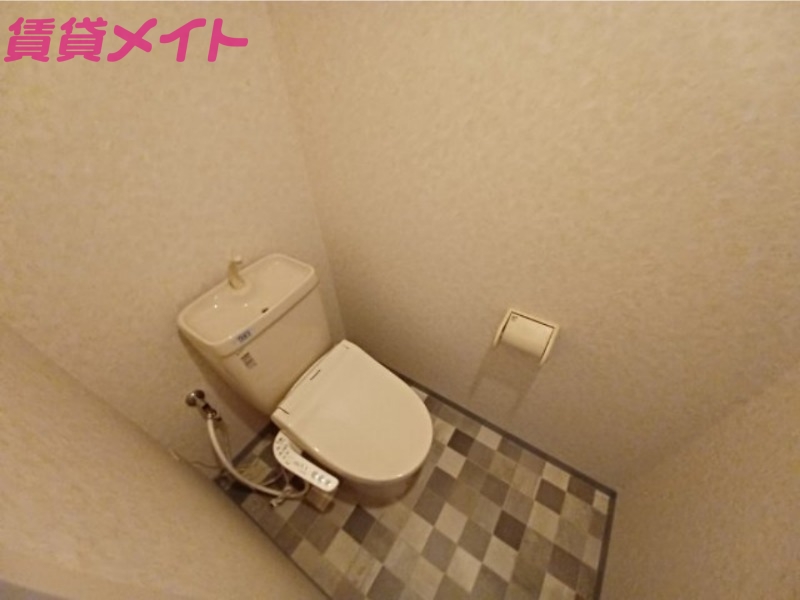 トイレ　別部屋同タイプ