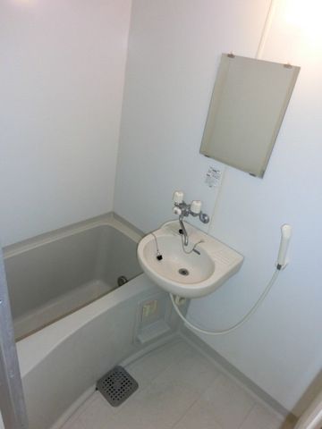 バス・シャワールーム　バスルーム