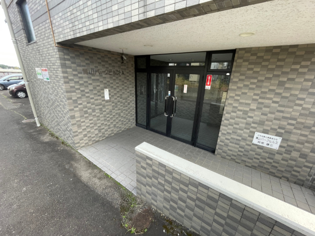 エントランス　建物入り口です。