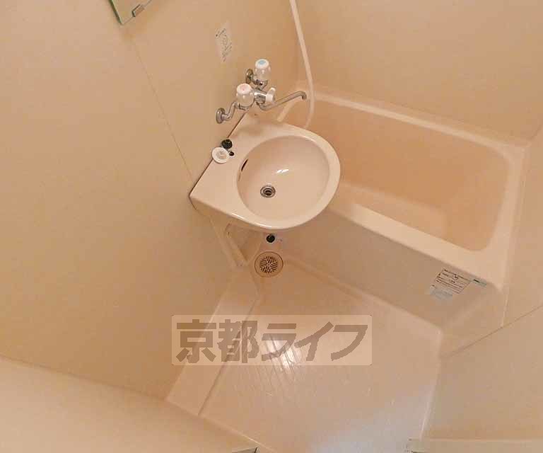 バス・シャワールーム　浴室です