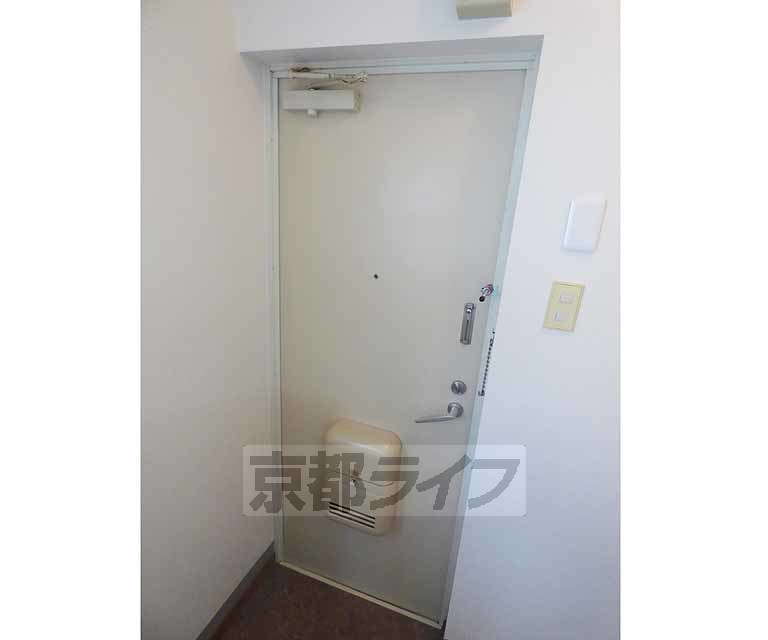 その他設備　しっかりしたドアです