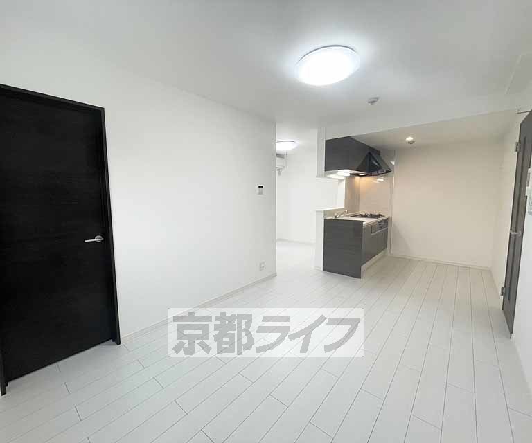 京阪本線 樟葉駅 徒歩12分 3階建 築1年の居間写真