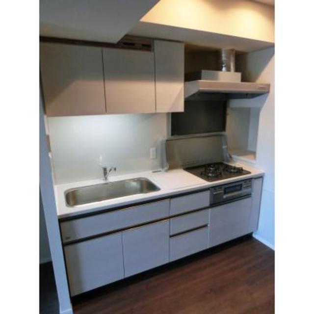 キッチン　※写真は同タイプ住戸です。