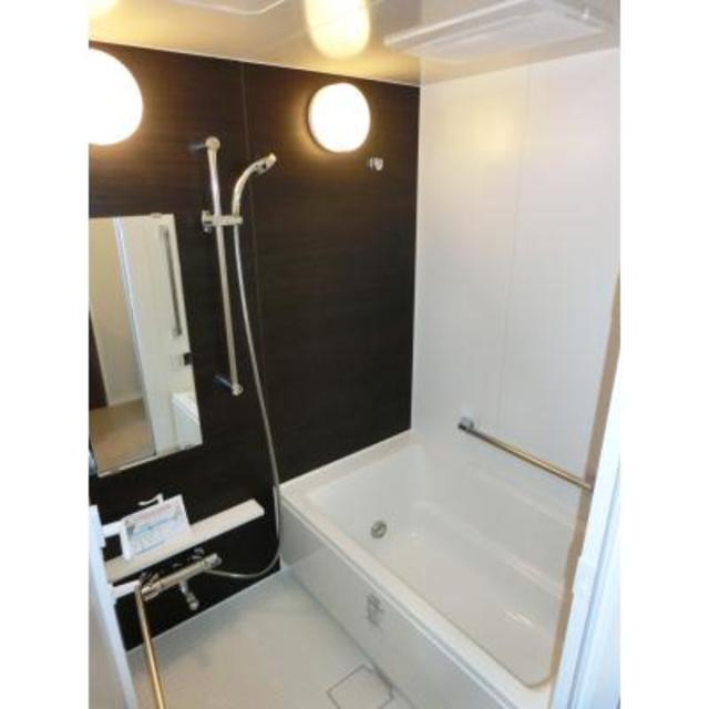 バス・シャワールーム　※写真は同タイプ住戸です。