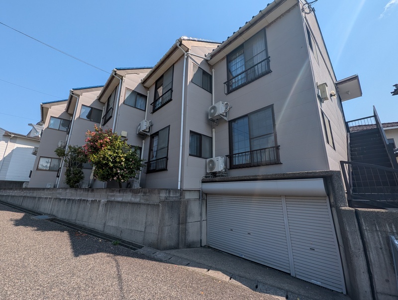 建物外観　全室２面採光の明るいお部屋です。