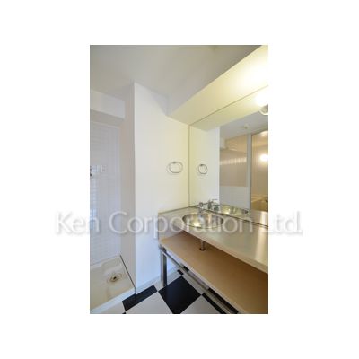 洗面設備　同タイプ2階のお部屋を撮影。仕様が異なることがあります。