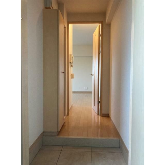 玄関　（別タイプ参考写真）レアシス西日暮里　荒川区東尾久6