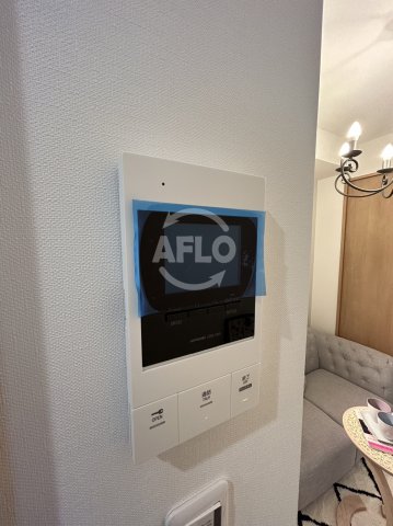 セキュリティ　NU伊丹駅前　TVモニター付きインターホン