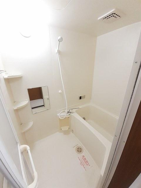 バス・シャワールーム　バスルーム