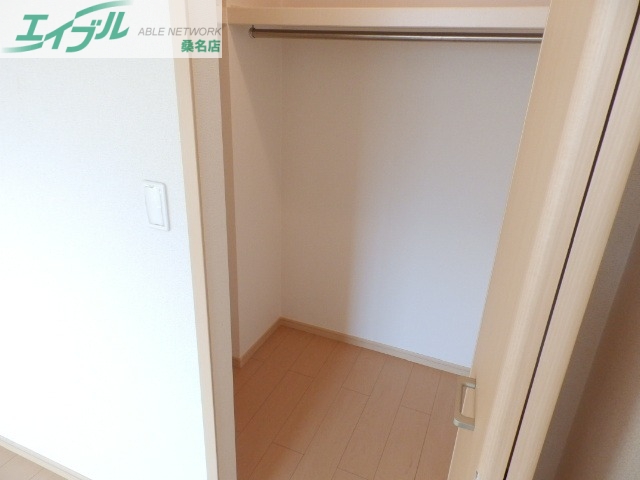 収納　同物件別室反転タイプ画像