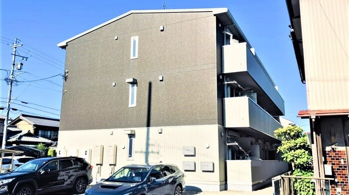 洗面設備　写真は類似です。