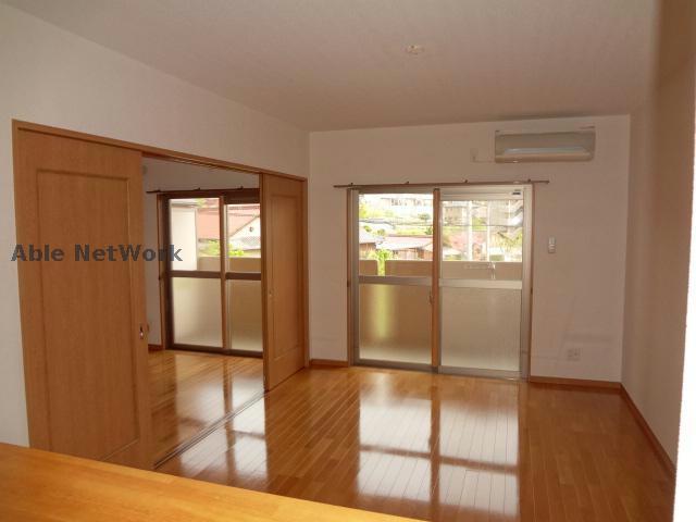 居室・リビング　同型モデル