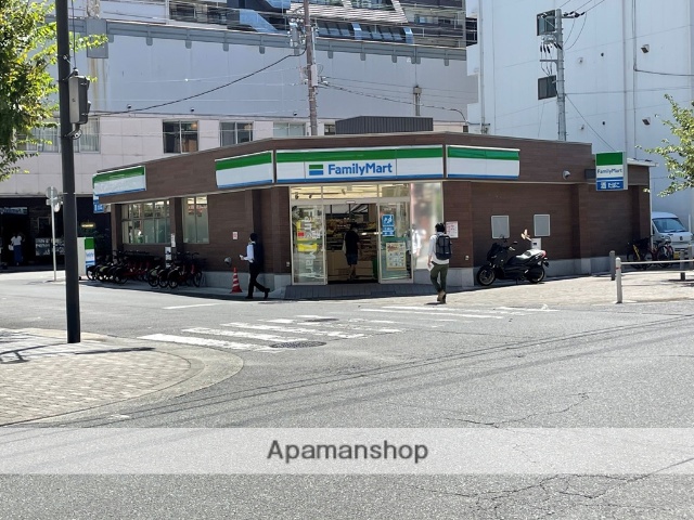 コンビニ　ファミリーマート（コンビニ）まで1360m