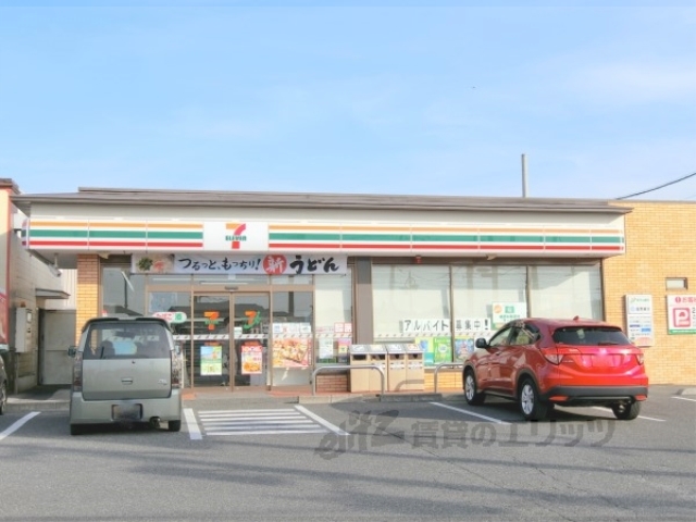 コンビニ　セブンイレブン近江八幡白鳥町店（コンビニ）まで1000m