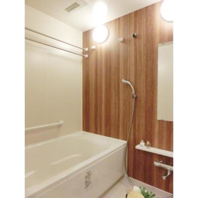 バス・シャワールーム　※写真は同タイプ住戸です。