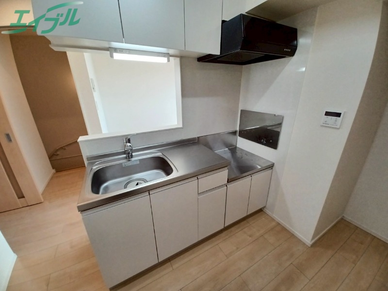 キッチン　同型参考写真