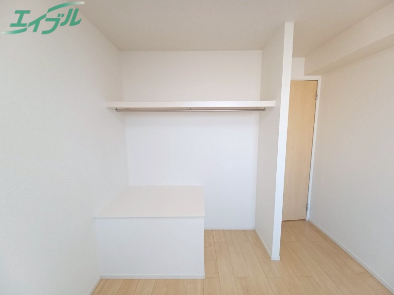 収納　同型参考写真