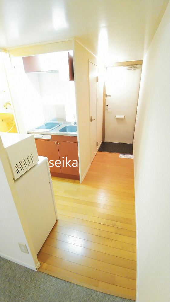 玄関　同タイプ室内