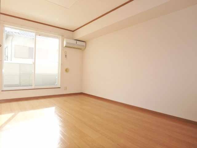 居室・リビング　１２帖のＬＤＫ！