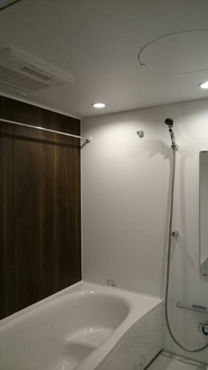 バス・シャワールーム　浴室