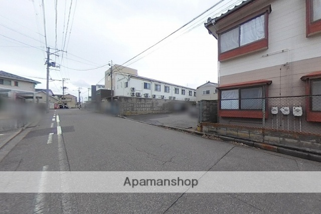 その他　前面道路（その他）まで0m