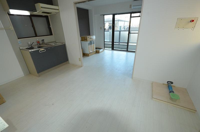 居室・リビング　南向きオール洋室の1DK！