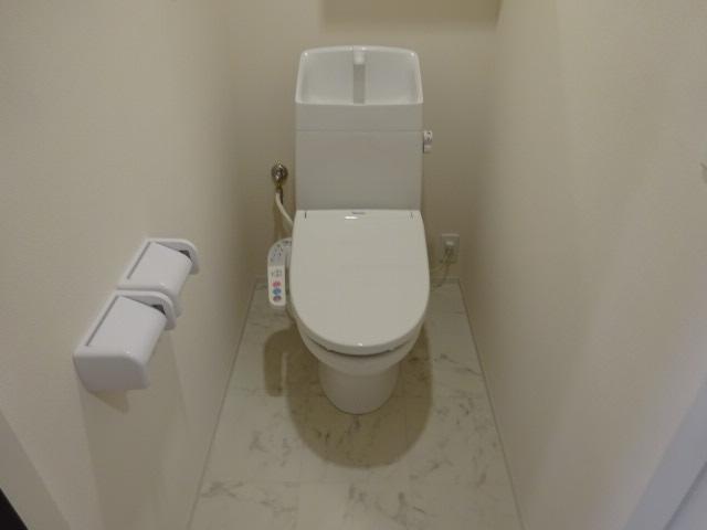 トイレ　トイレ