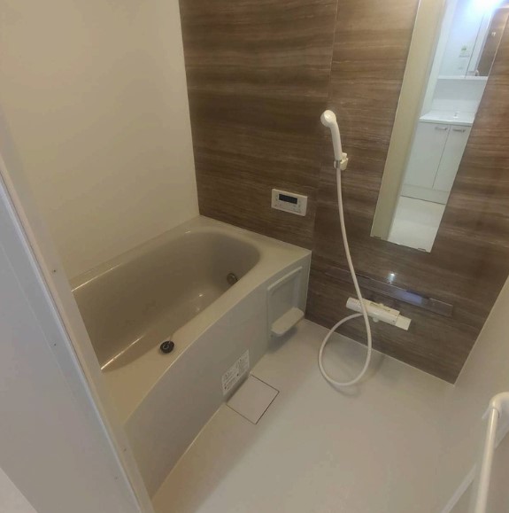 バス・シャワールーム　お風呂で日々の疲れを落としましょう