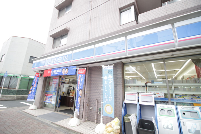 コンビニ　ローソン（コンビニ）まで139m