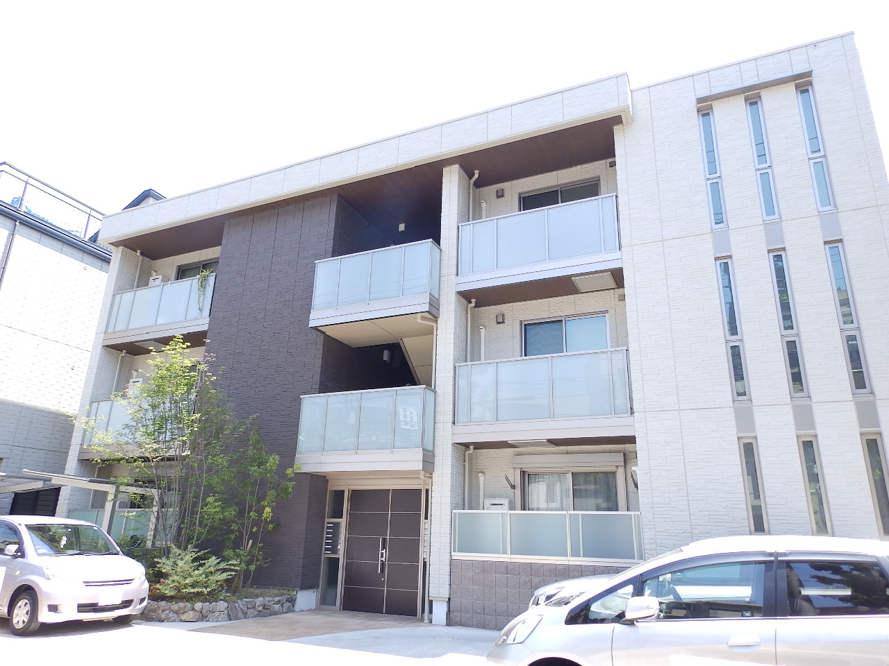 建物外観　人気シャーメゾンシリーズの築浅物件