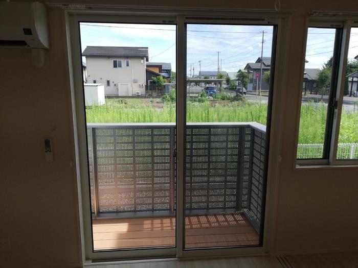 バルコニー　ベランダ