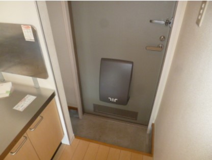 ＪＲ青梅線 昭島駅 徒歩8分 2階建 築20年の玄関写真