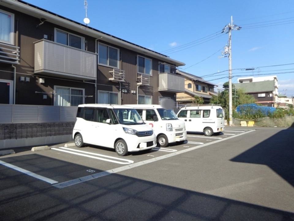 駐車場　駐車場