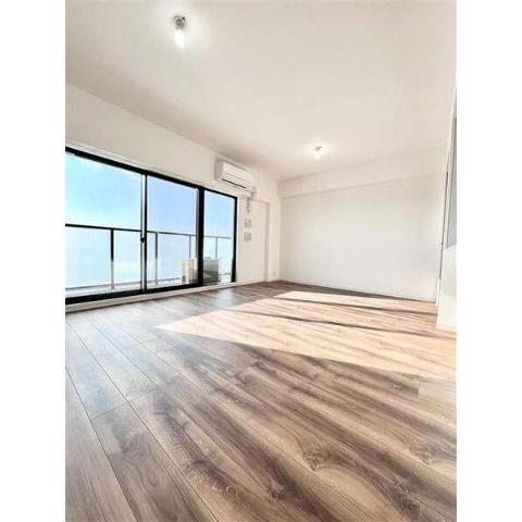 居室・リビング　室内