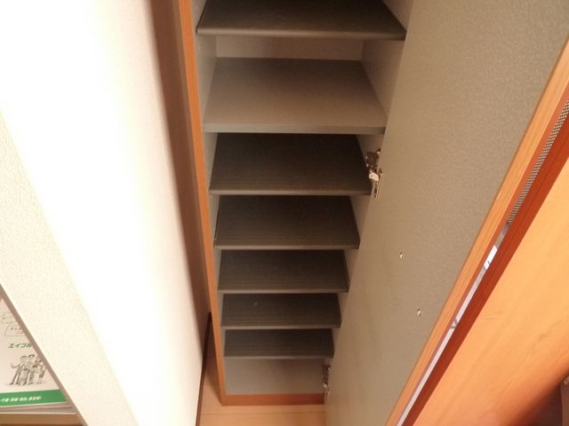 玄関　シューズＢＯＸです