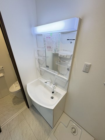 洗面設備　※別部屋のイメージ写真です。