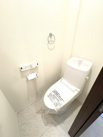 トイレ　※別部屋のイメージ写真です。