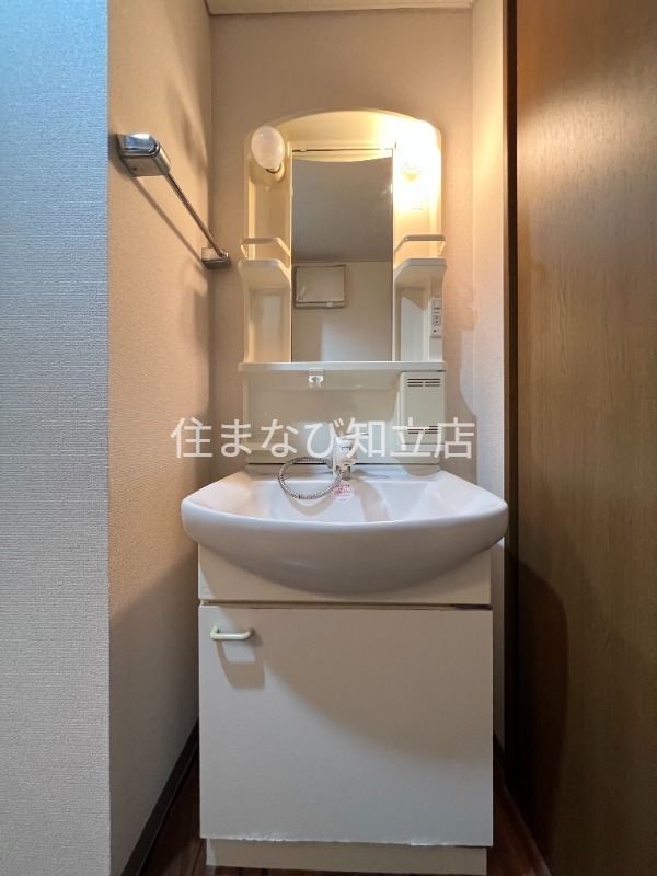 洗面設備　同型タイプ