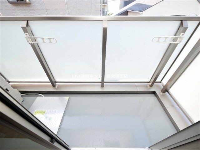 バルコニー　※同仕様写真となります。