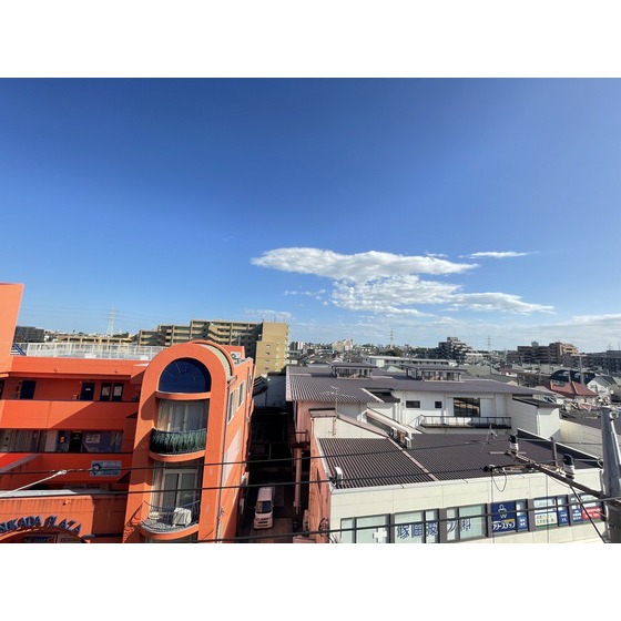 眺望　目の前に駅♪