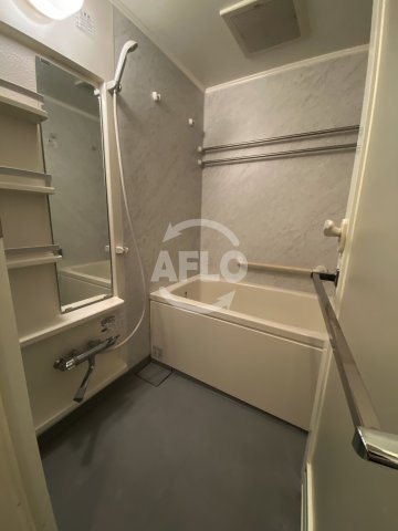 バス・シャワールーム　ポートヴィラ靭公園　浴室