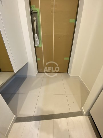 玄関　THE MUSIC COURT　玄関