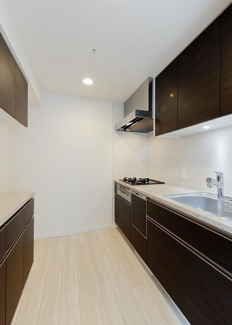 キッチン　※カラータイプ異なります