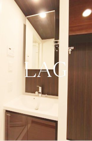 洗面設備　独立洗面台です。